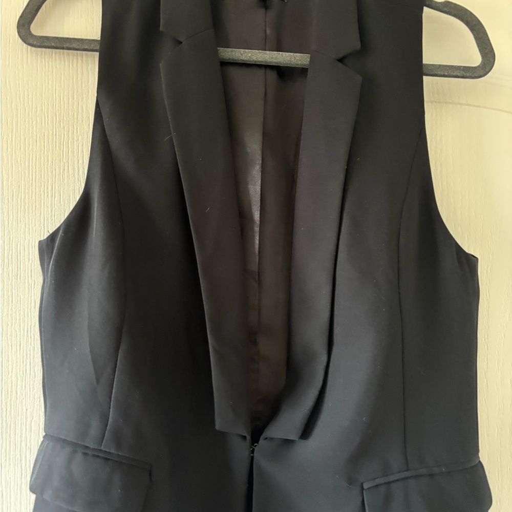 GAP Classic Black Vest
